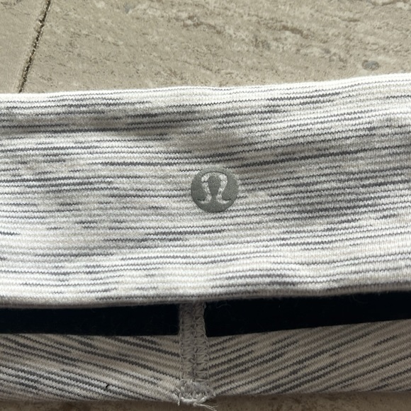 Lululemon headband - Picture 3 of 3